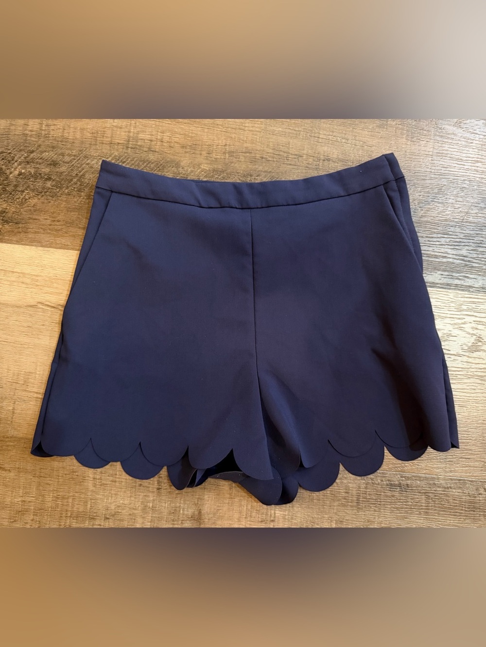 H&M Navy Scalloped Side Zip Shorts Size 8